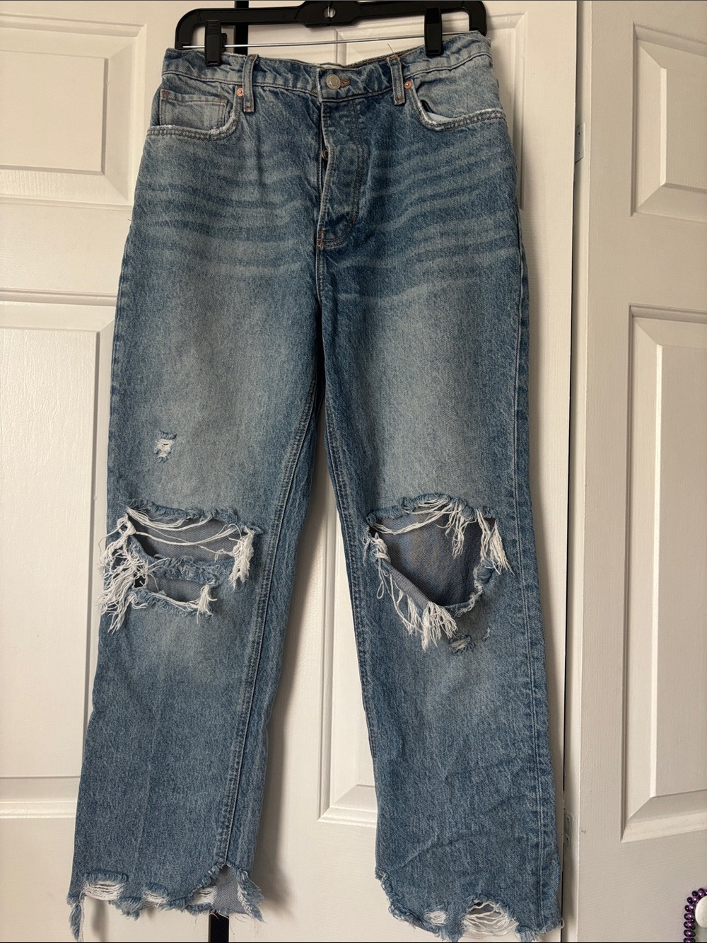 We the Free Light Blue Straight-Leg Distressed Cropped High Waist Jeans size 28 - Picture 2 of 10